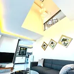 펜션 Premium Homes
